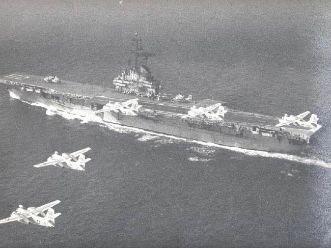 VS-891 S2Fs over carrier 2